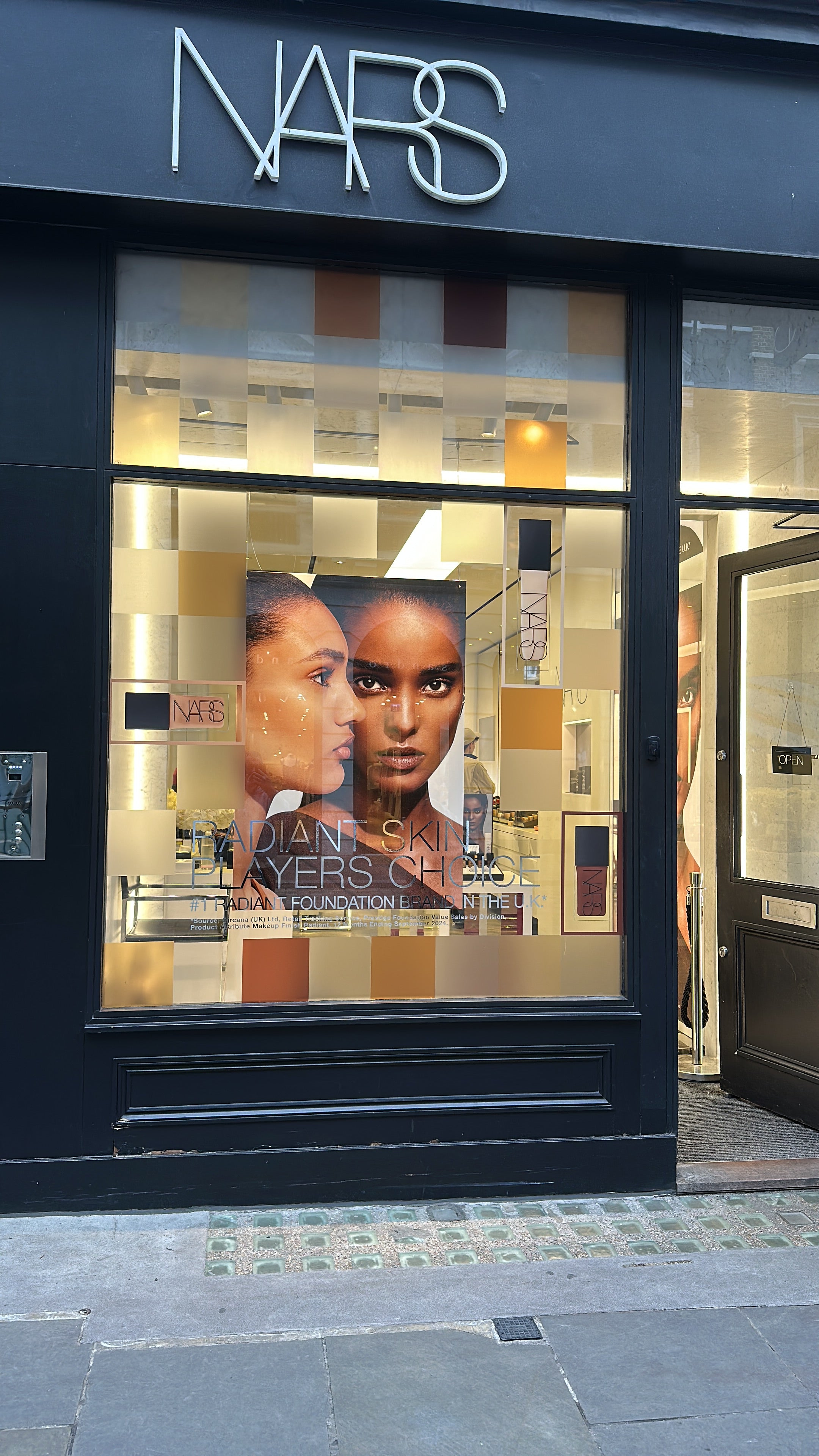 Do Fashion Shopping Like a Local Experience. Valencia. Private