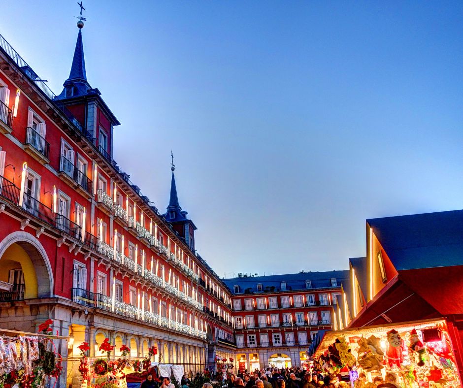 Do Christmas Like a Local Experience. Madrid. Private.